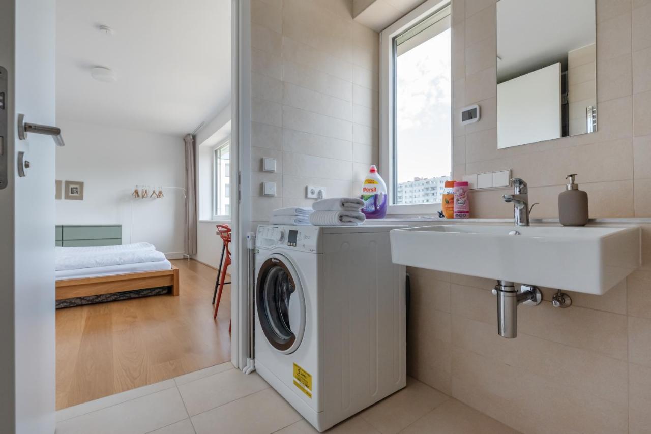 Apartment Neu Zentral Und Ruhig An Der U2 / Stadion Vienna