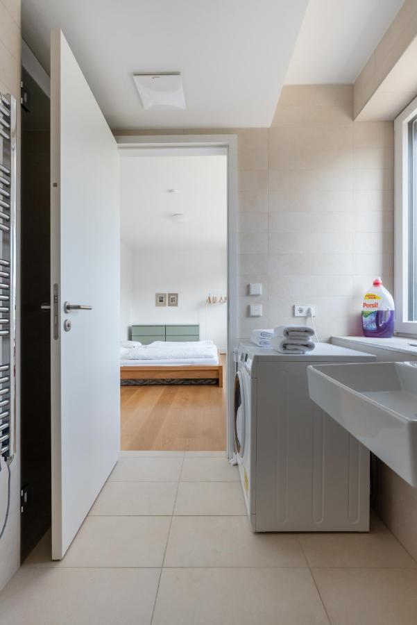 Neu Zentral Und Ruhig An Der U2 / Stadion Apartment Vienna