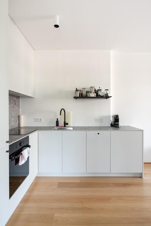 Apartment Neu Zentral Und Ruhig An Der U2 / Stadion Vienna
