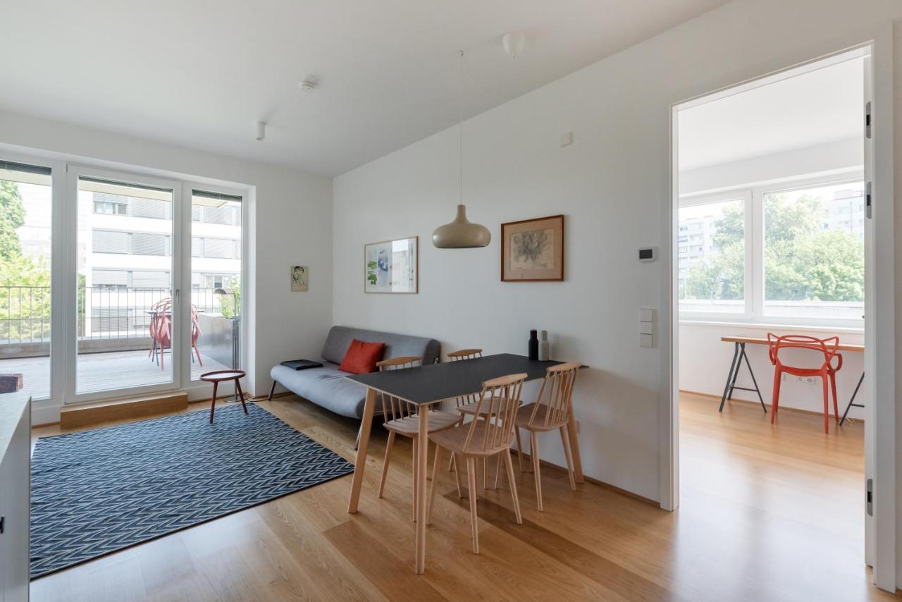 Apartment Neu Zentral Und Ruhig An Der U2 / Stadion