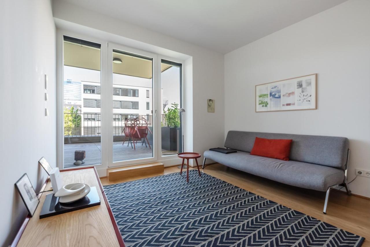 Apartment Neu Zentral Und Ruhig An Der U2 / Stadion